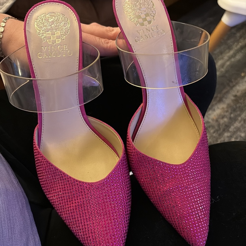 Vince Camuto Pink Heels Elegant Slip-On Design